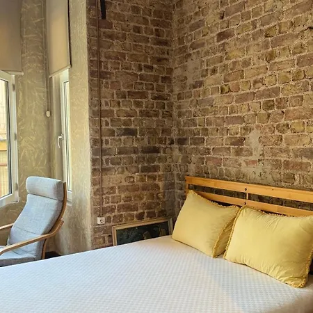 Byzantine Architecture With Modern Decor Apartment Istanbul