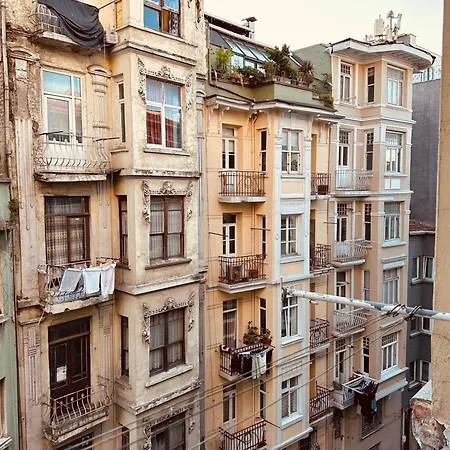アパート Byzantine Architecture With Modern Decor